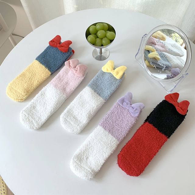 Bow Accent Two Tone Crew Socks SpreePicky