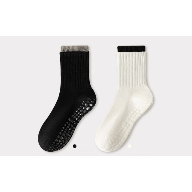 Contrast Trim Ribbed Yoga Short Socks / Set SpreePicky