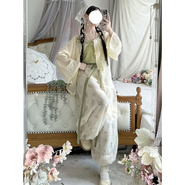 Set: Plain Cami Top + High Waist Floral Print Baggy Pants + Open Front Jacket SpreePicky