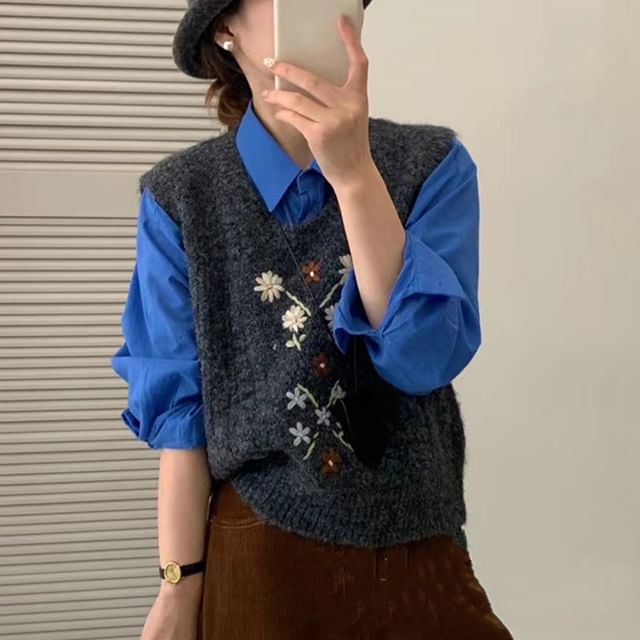 Round Neck Flower Sweater Vest SpreePicky