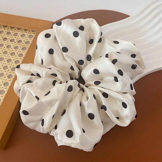 Dotted Scrunchie SpreePicky