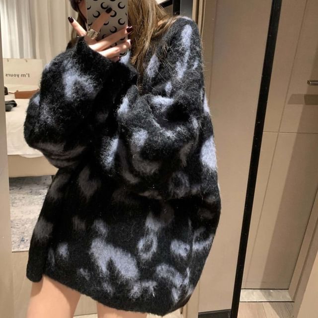 Oversized Leopard-Print Furry Sweater SpreePicky