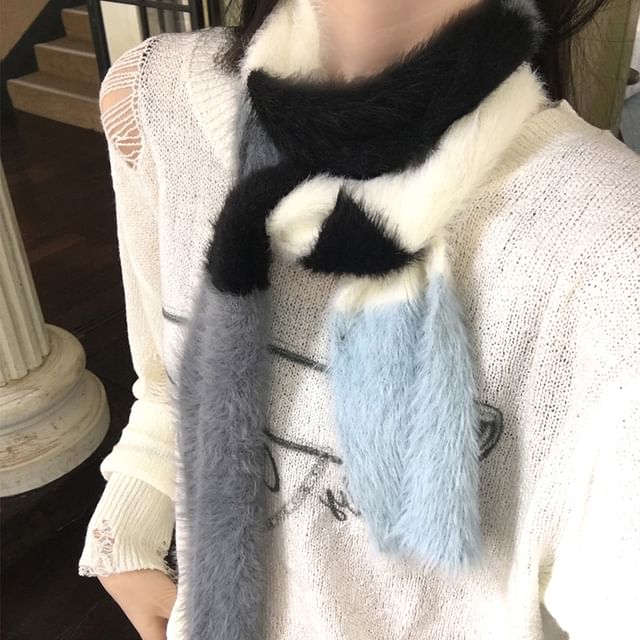 Fluffy Color Block Scarf SpreePicky