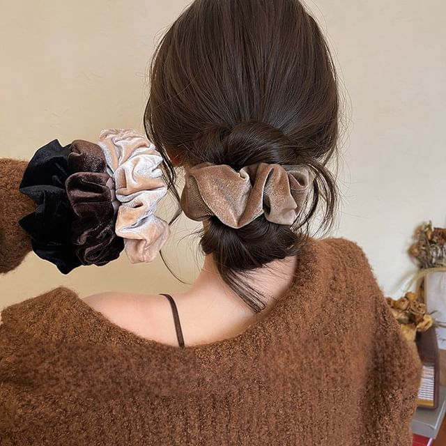 Velvet Scrunchie SpreePicky