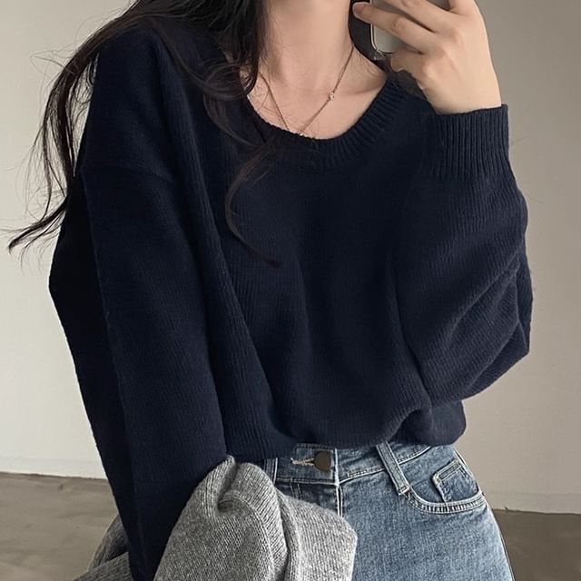 Round Neck Plain Sweater SpreePicky