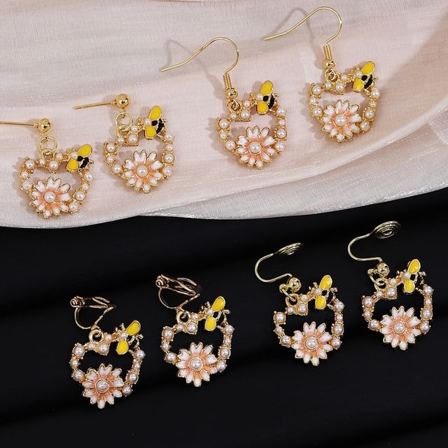 Floral Faux Pearl Bee Alloy Drop Earring SpreePicky