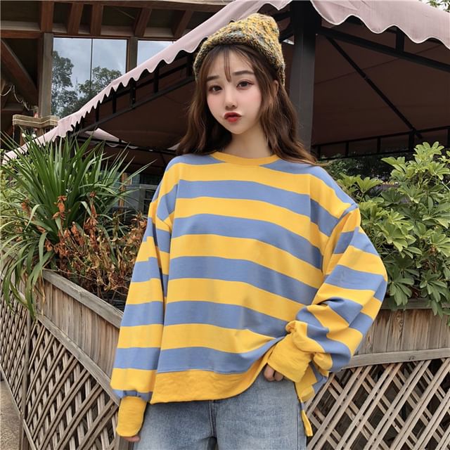 Round Neck Striped Slit Sweatshirt SpreePicky