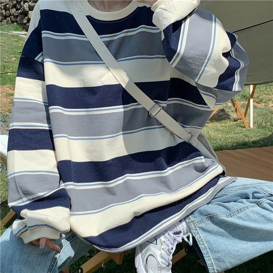 Round Neck Striped Sweatshirt SpreePicky