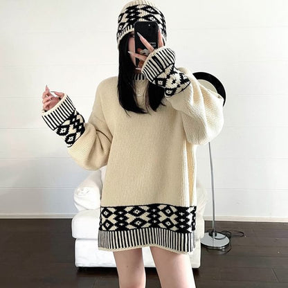 Set: Crew Neck Two Tone Jacquard Oversized Sweater + Beanie SpreePicky