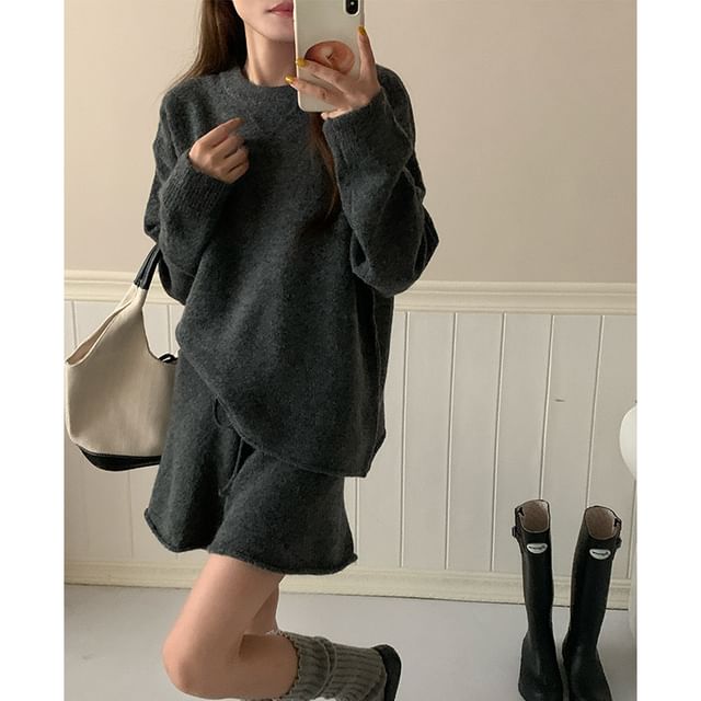 Set: Round Neck Plain Sweater + Drawstring Waist Knit Shorts SpreePicky