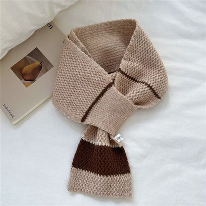 Two-Tone Knit Scarf SpreePicky