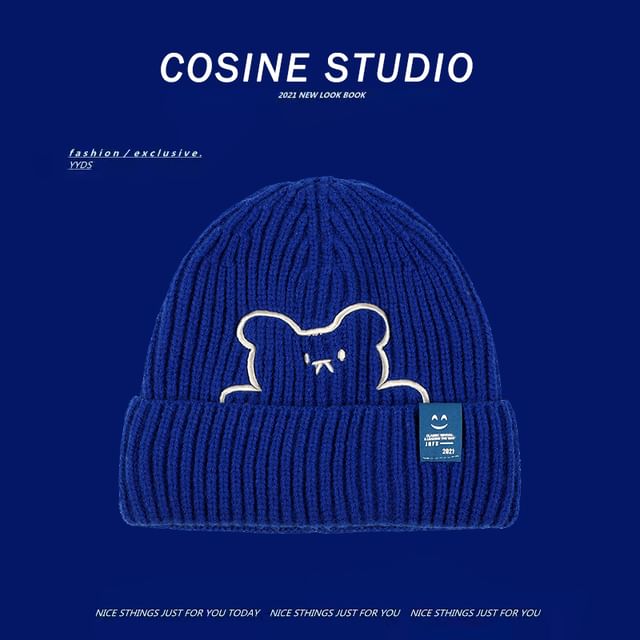 / Embroidered Bear Plain Beanie FashionChic