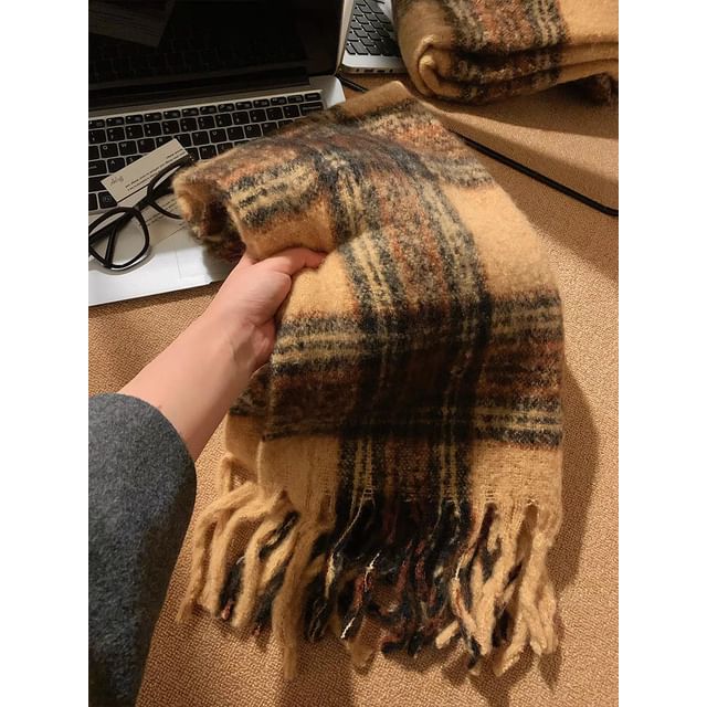 / Dog Applique Scarf Plaid FashionChic