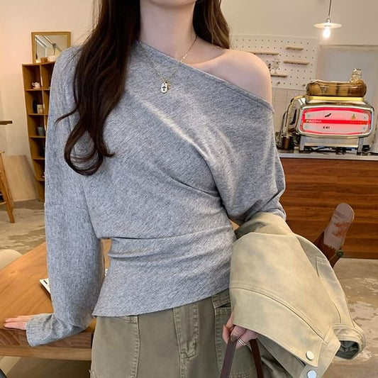 Long-Sleeve Off-Shoulder Plain Slit Slim Fit Tee SpreePicky