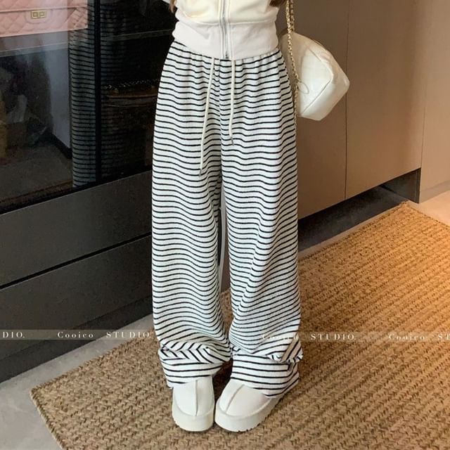 Plain Zip-Up Crop Hoodie / Drawstring Waist Striped Wide Leg Pants SpreePicky