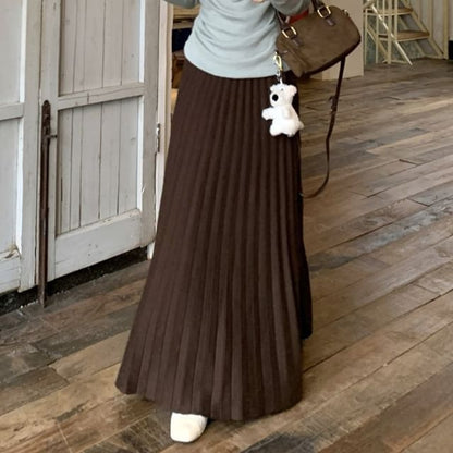 Long-Sleeve Cowl Neck Plain Tee / High Rise Accordion Pleated Maxi A-Line Skirt SpreePicky