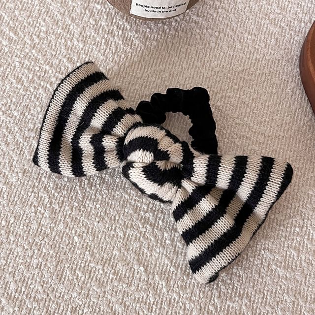 Striped Scrunchie / Hair Tie SpreePicky