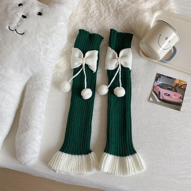 Two Tone Bow Pom Pom Ribbed Knit Leg Warmers SpreePicky