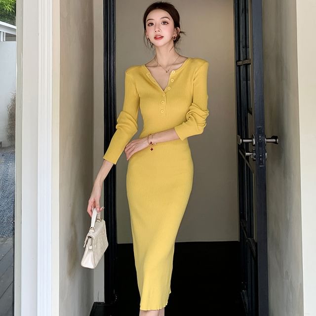 Long-Sleeve Henley Plain Ribbed Knit Midi Sheath Dress SpreePicky