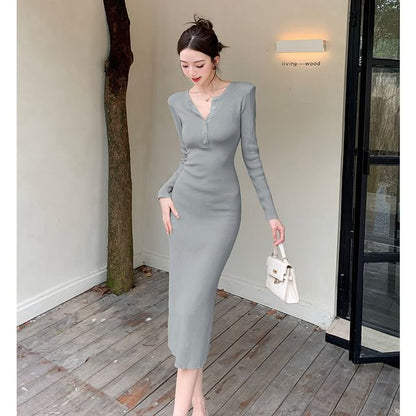 Long-Sleeve Henley Plain Ribbed Knit Midi Sheath Dress SpreePicky