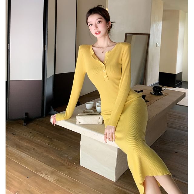 Long-Sleeve Henley Plain Ribbed Knit Midi Sheath Dress SpreePicky