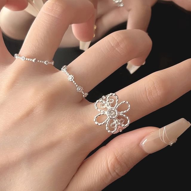 Flower Alloy Ring SpreePicky