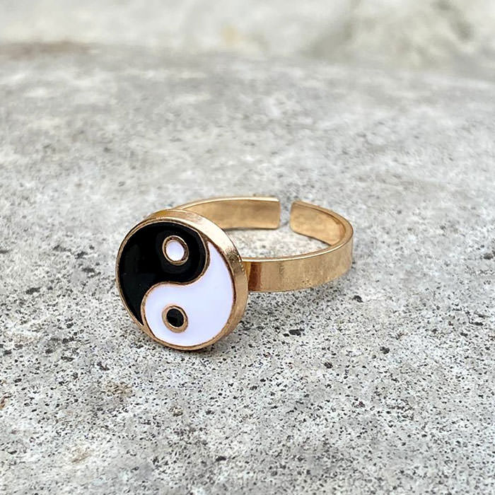 Yin Yang Anxiety Ring ☯︎ Boogzel Clothing