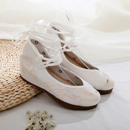 Elegant Cloud Embroidery Canvas Flats Shoes modakawa