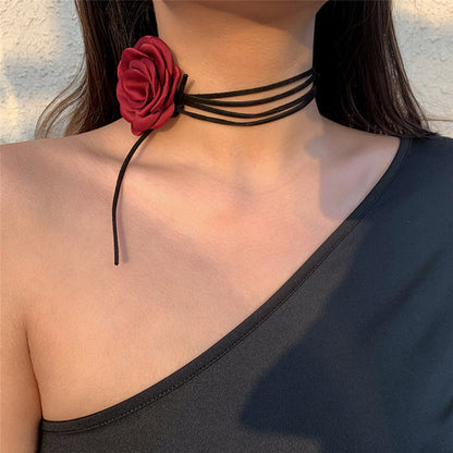 Elegant Chic Rose Choker SpreePicky