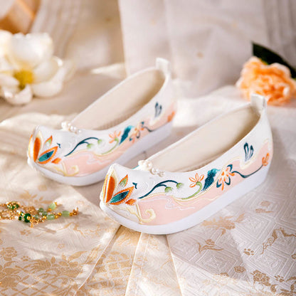 Sweet Retro Pearl Decor Floral Embroidery Shoes modakawa