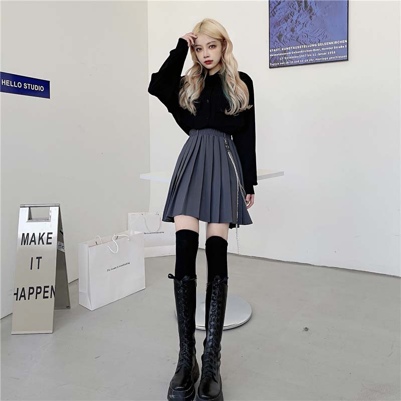 Gothic Chain Pure Color Pleated Skirt modakawa