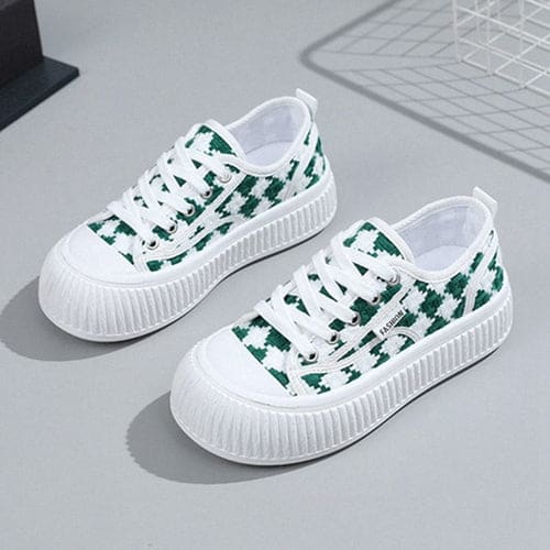 Cute Black White Candy Diamond Sneakers ON871 - green / 35 -