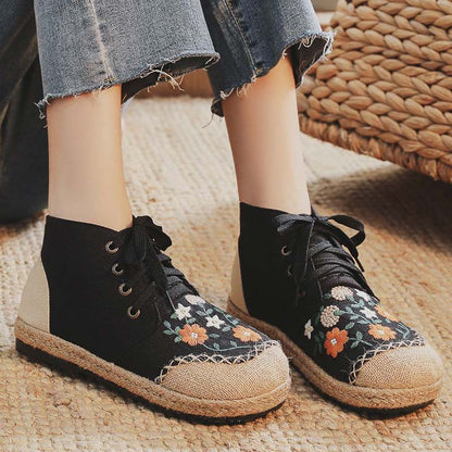 Elegant Embroidery Floral Lace up Canvas Boots Modakawa