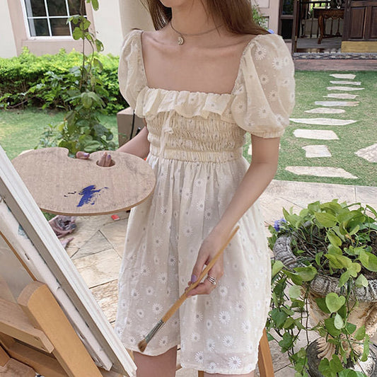 Elegant White Daisy Mini Dress SpreePicky
