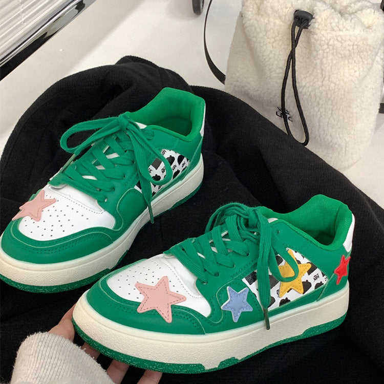 Star Dark Green Sneakers Boogzel Clothing