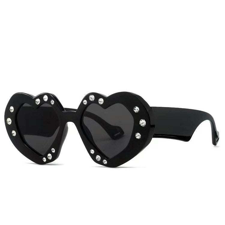 Y2K Heart-Shaped Sunglasses SpreePicky