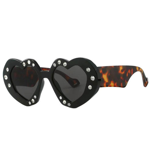 Y2K Heart-Shaped Sunglasses SpreePicky