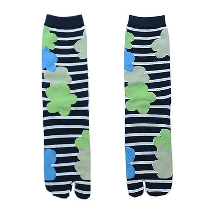 Flower Striped Tabi Socks Boogzel Clothing