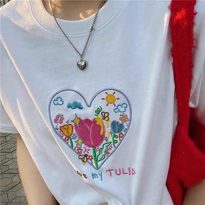 Tulip Embroidery Heart T-Shirt Boogzel Clothing