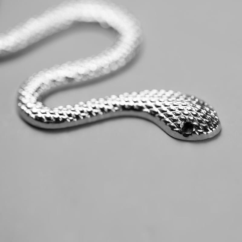 a Snake on Thigh! Gothic Snake Necklace Leg Garter EG18221 - Egirldoll