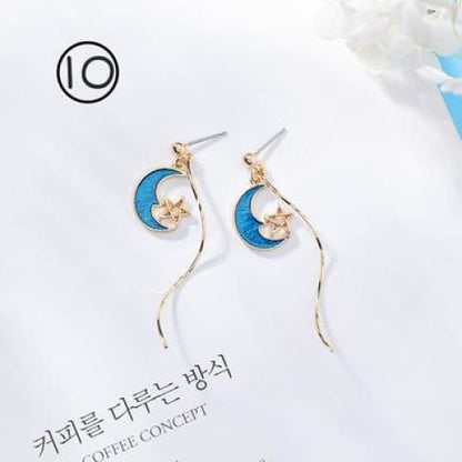 Asymmetric Round Planet Earrings - Egirldoll