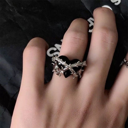 Punk Thorns Love Heart Gothic Opened Ring EG17338 - Egirldoll