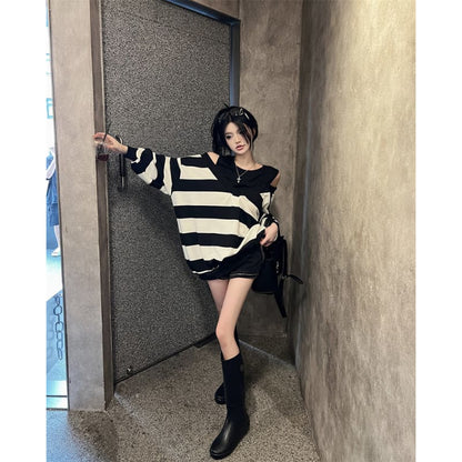 Stripe Open Shoulder Loose Sweatshirt SP18345 - Egirldoll