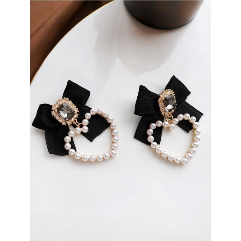 Sweet Black Bowknot Crystal Pearls Heart Earrings EG16951 - Egirldoll