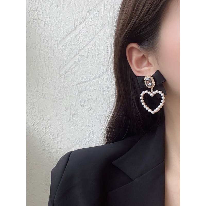 Sweet Black Bowknot Crystal Pearls Heart Earrings EG16951 - Egirldoll